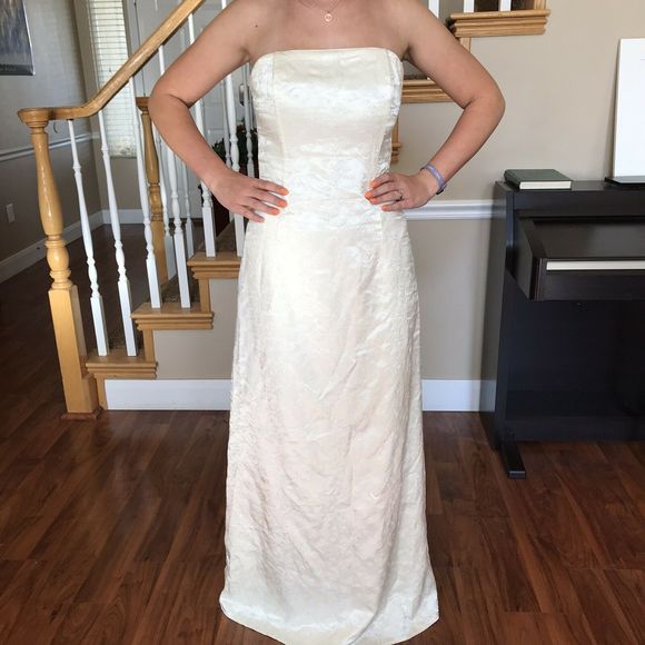 Jessica McClintock Dresses & Skirts - Jessica Mcclintock Strapless formal dres